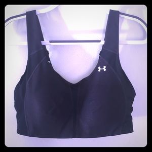 Under Armour Sports Bra 38 D🌟